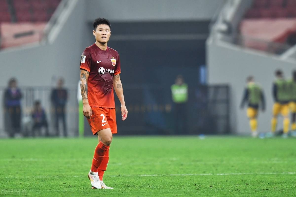 上海上港队员士气高涨，备战成功