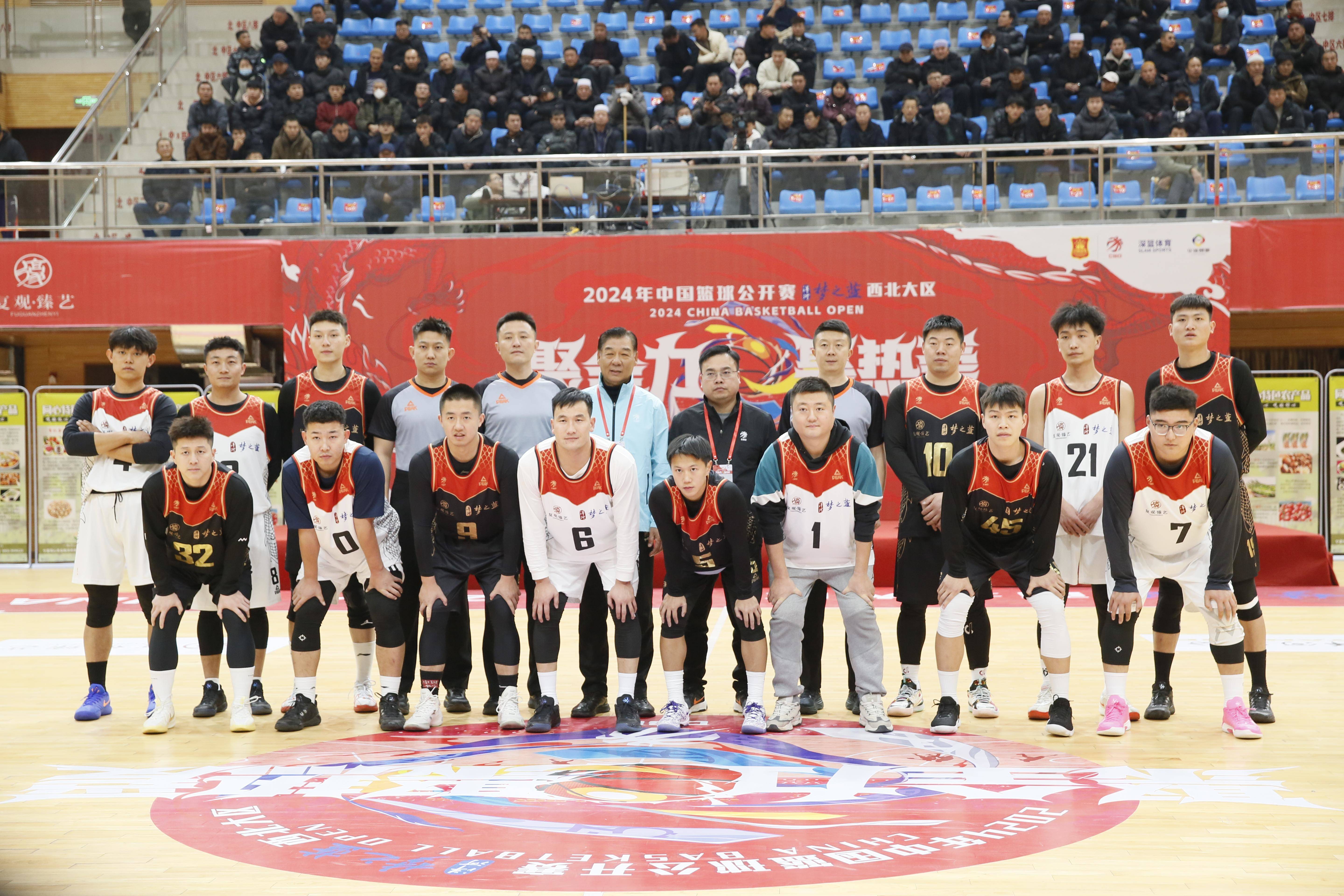 国内职业联赛中球队实力尽显，战绩稳步上升