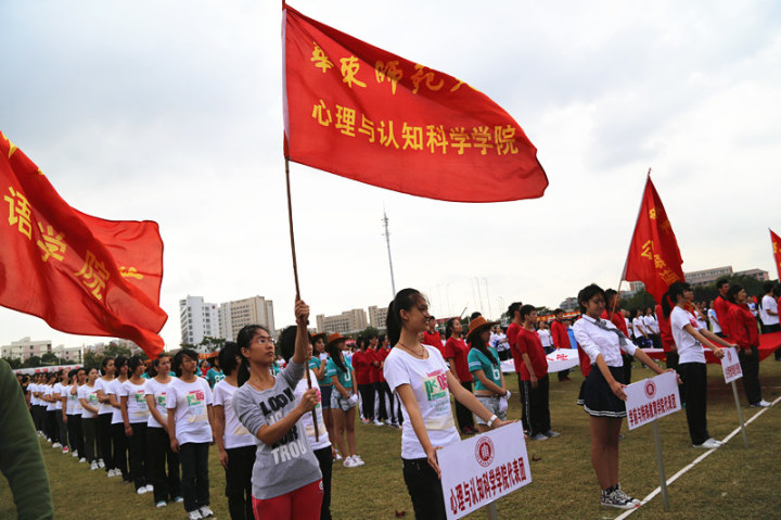 包含佛罗伦萨积极备战，迎战实力不俗的对手的词条