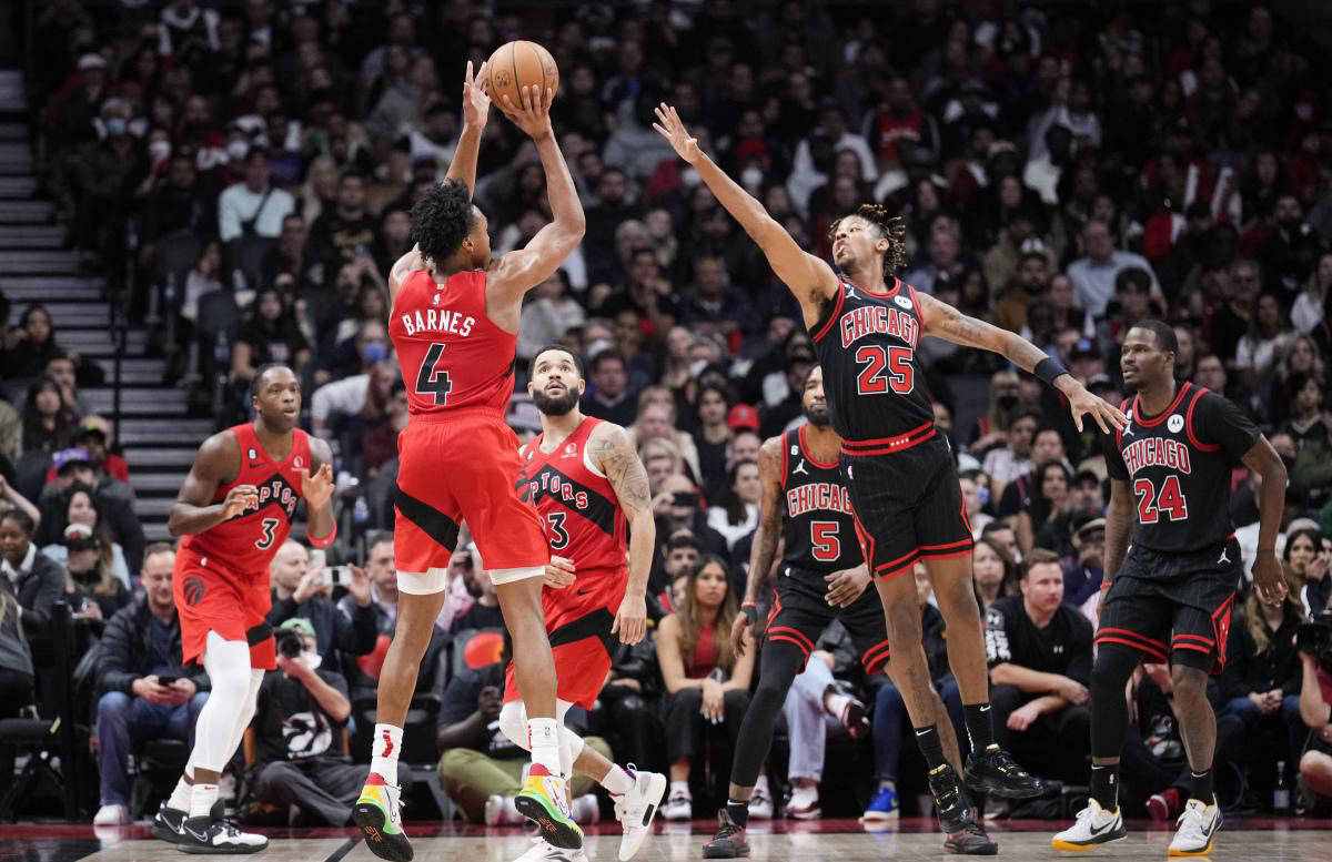 猛龙全队展现默契，击败黄蜂