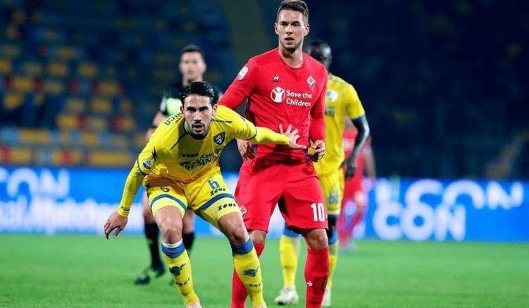 富勒姆战平沃特福德，争分夺秒