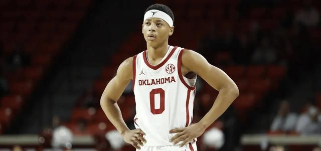 新秀球员的表现之路：如何适应职业联赛节奏取得进步