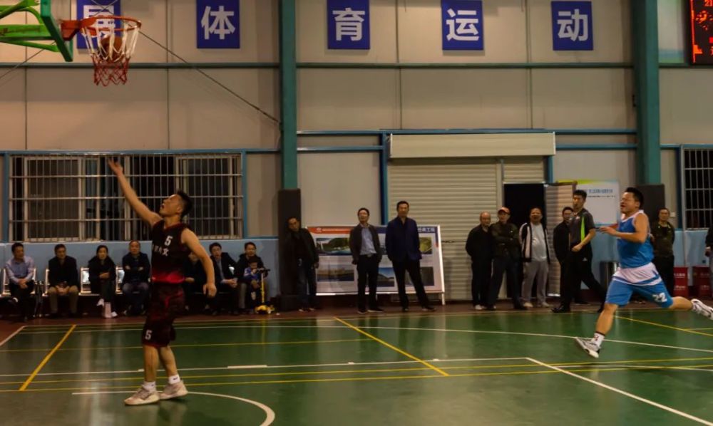 捷克队首战告捷，势如破竹取得连胜