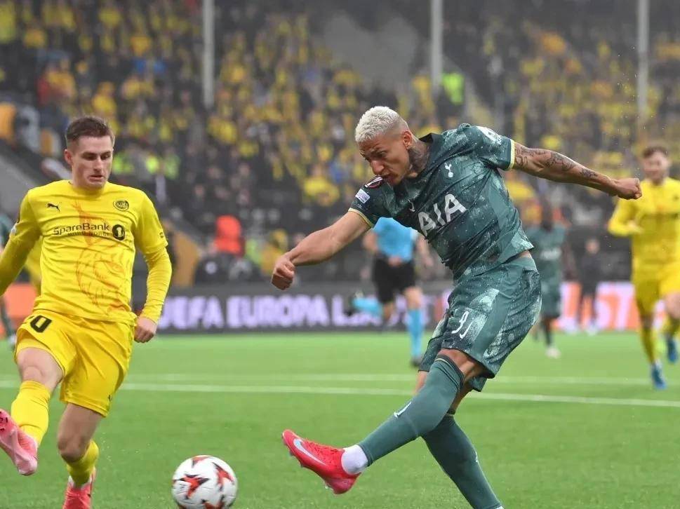 欧联杯赛场英雄归来备战德甲战局