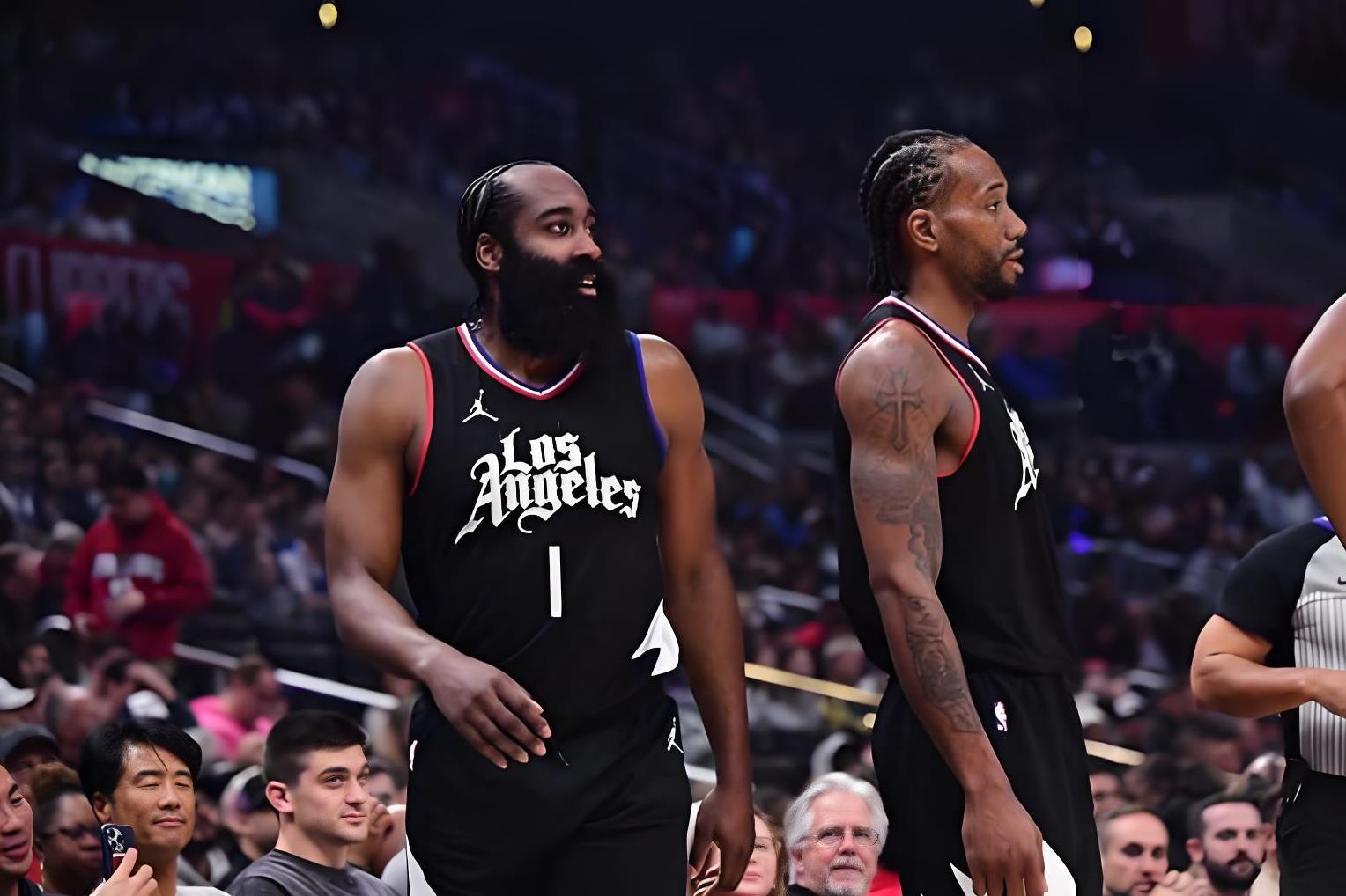 快船客场击败老鹰，莱昂纳德哈雷尔共同完美表现的简单介绍