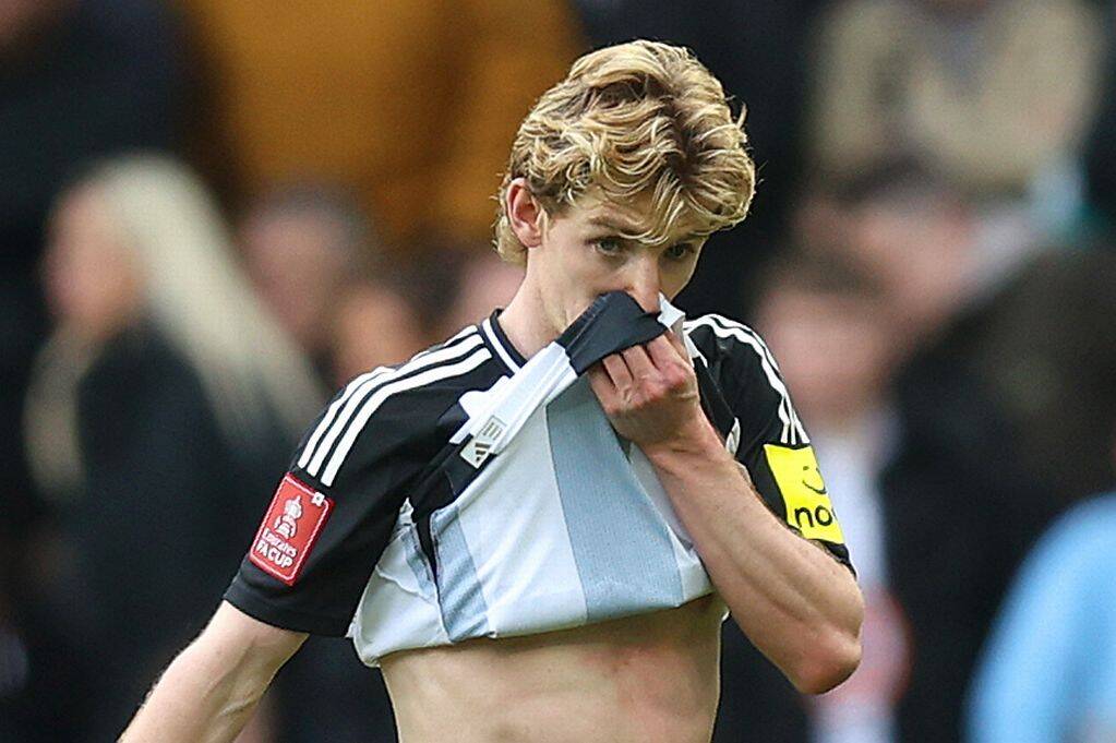 利物浦阵中伤病频发可怜情直抢眼的简单介绍