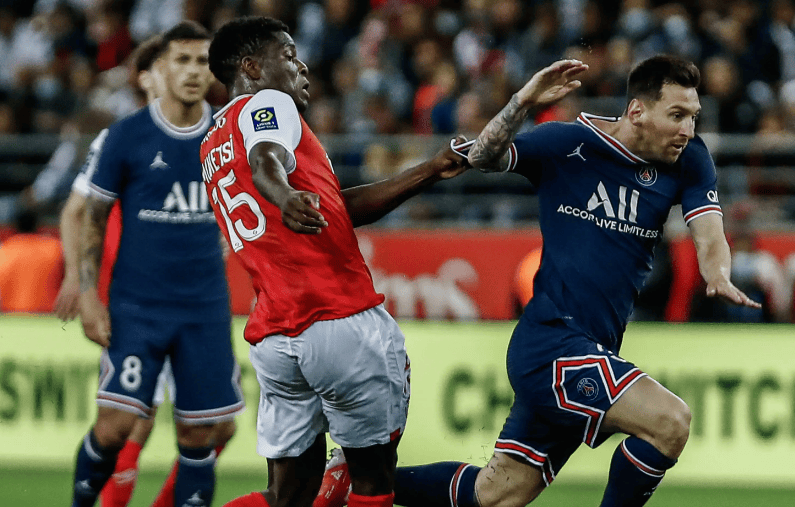 巴黎圣日耳曼球员家属支持活动，助兴士气的简单介绍