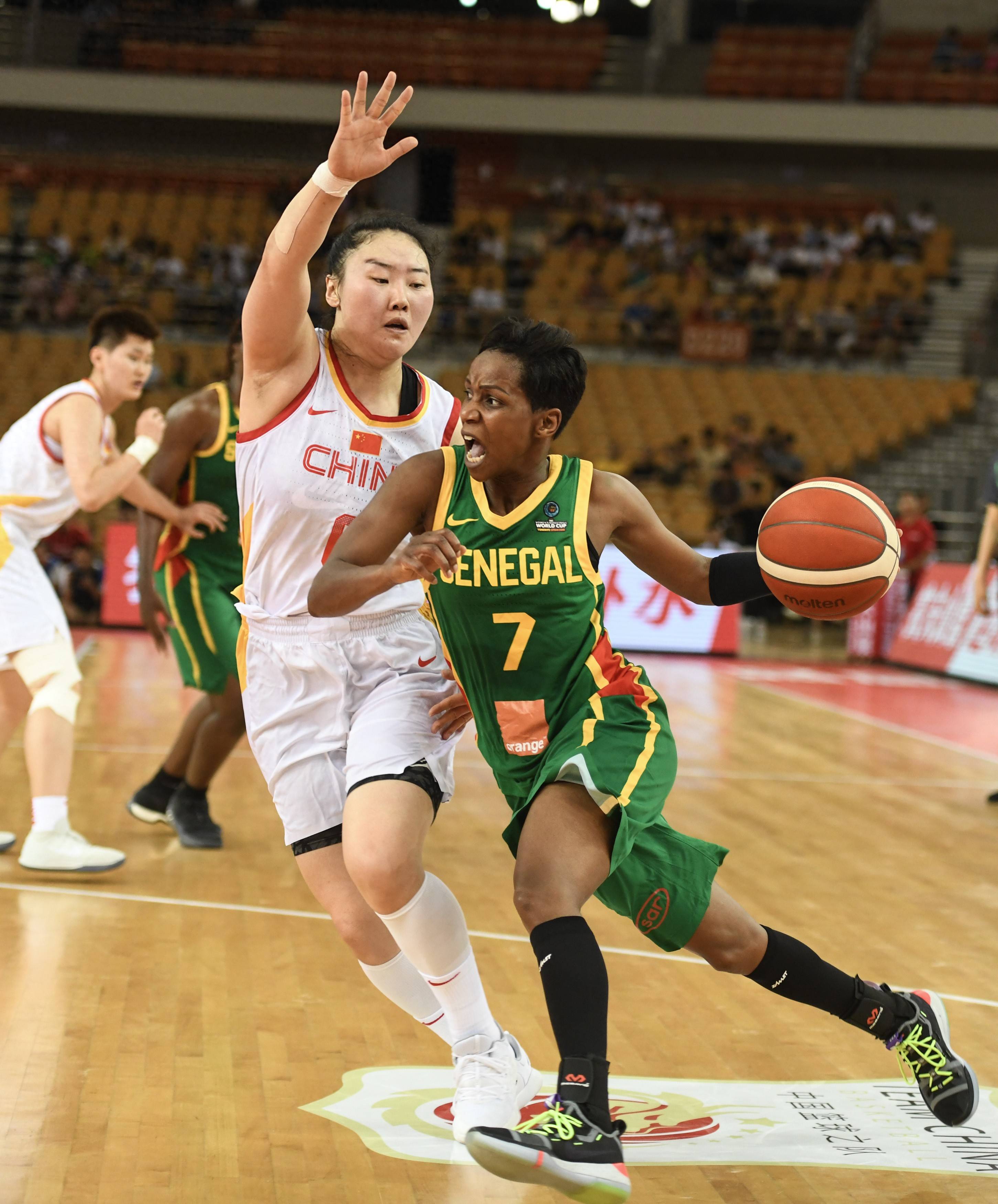 亚洲杯篮球赛即将开幕，各队备战纷纷展开