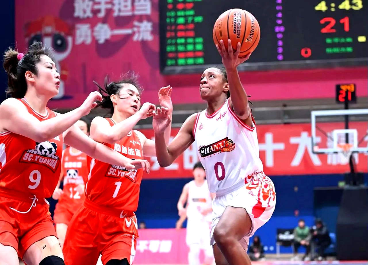 南美洲女子篮球室内锦标赛展开，名将齐聚