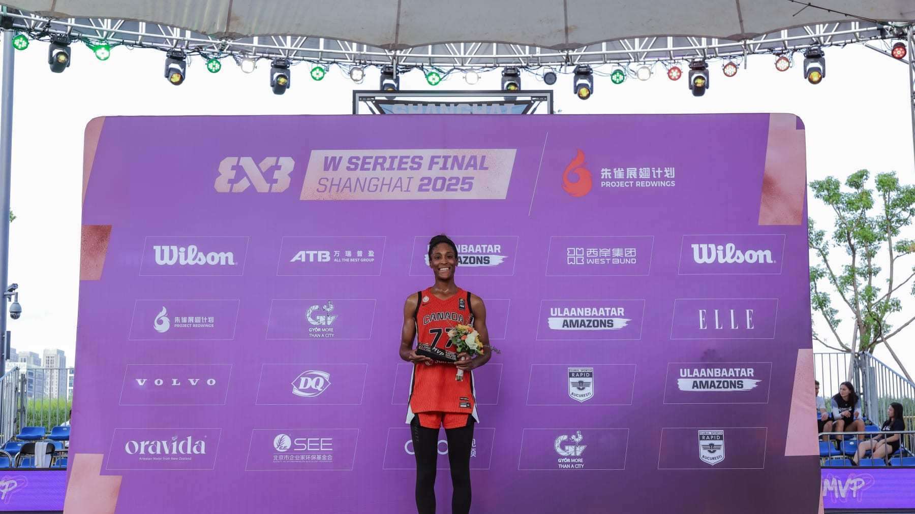 加拿大篮球名将突破生涯得分纪录,载入史册 加拿大篮球名将突破生涯得分纪录,载入史册