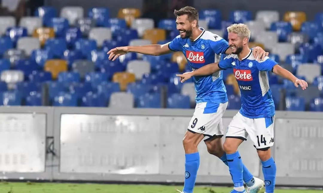 那不勒斯主帅赞扬球队拼搏精神,力争前进 那不勒斯主帅赞扬球队拼搏精神,力争前进